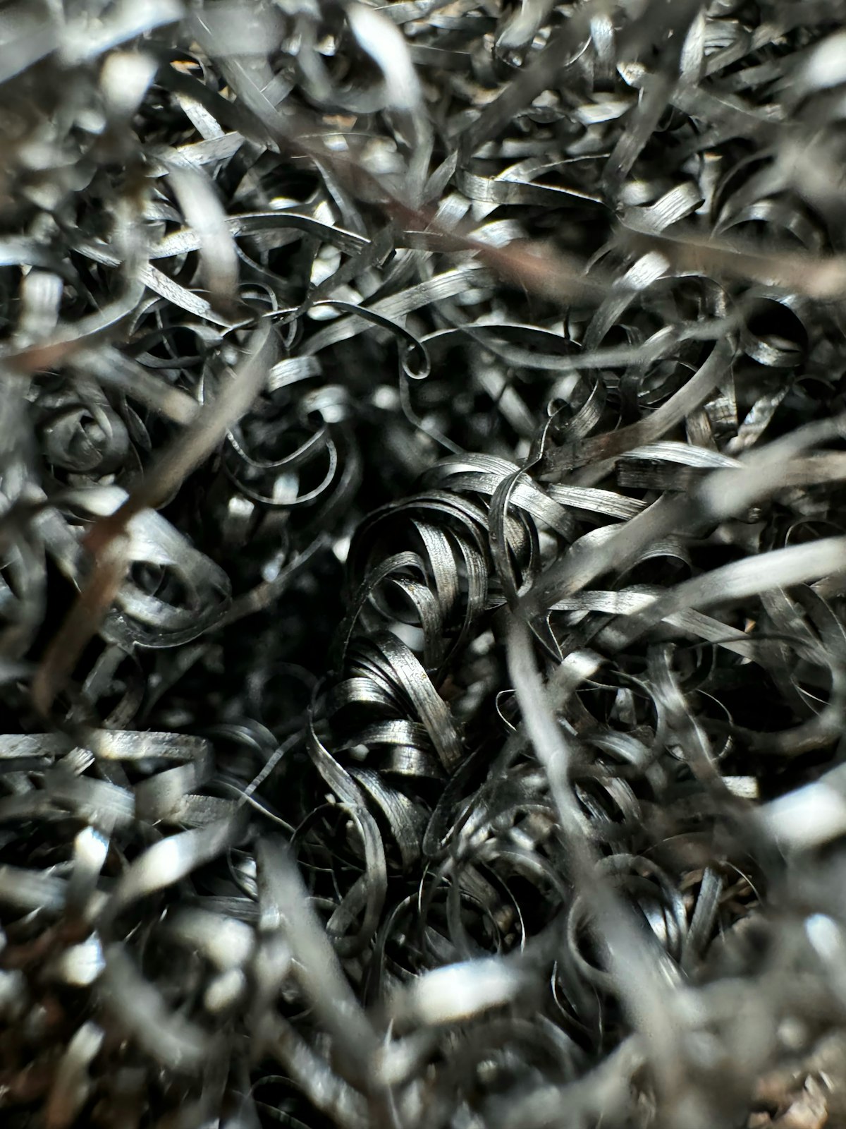 Aparas e fragmentos de aço inoxidável usinado, prontos para reciclagem